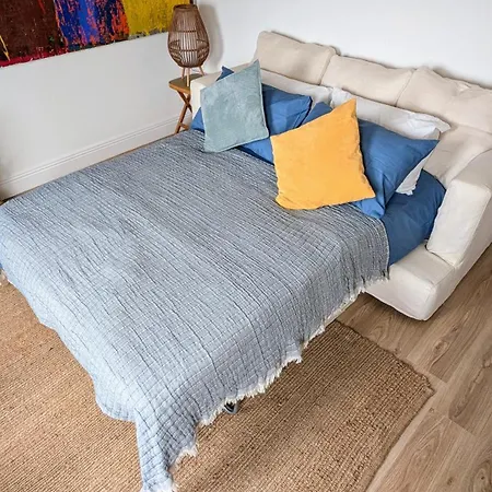 Charming Beachfront Apartments, Sea Views In *