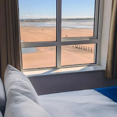 Charming Beachfront Apartments, Sea Views In Apartament