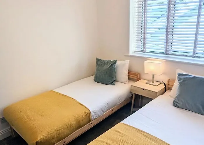 Charming Beachfront Apartments, Sea Views In Apartment