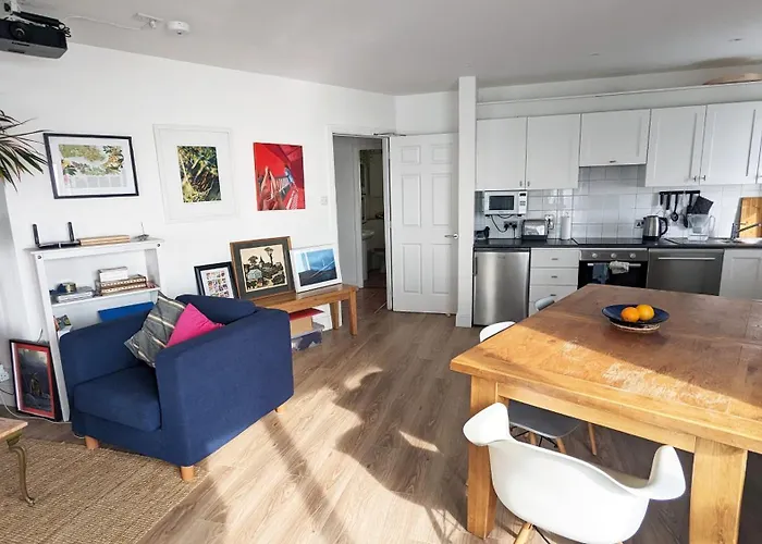 Charming Beachfront Apartments, Sea Views In Tramore