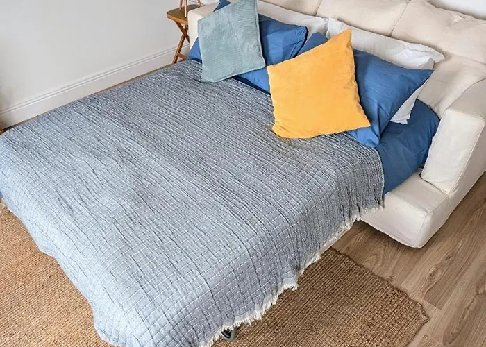 Charming Beachfront Apartments, Sea Views In *