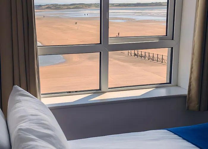 Charming Beachfront Apartments, Sea Views In Apartamento